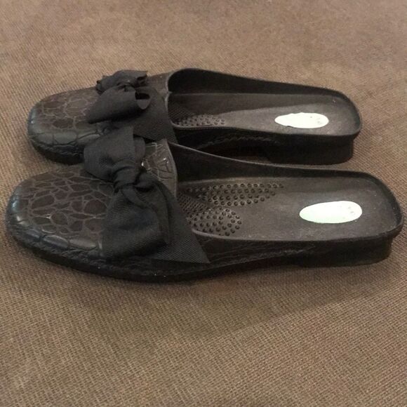 OKA b. Black Bow Slides - Size M/L (8.5-9.5) - Picture 6 of 8